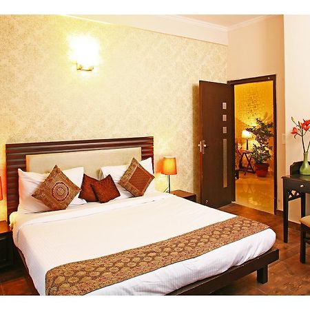 Evergreen 2Bhk Service Apartment Vasant Kunj Fortis Ilbs Új-Delhi Kültér fotó