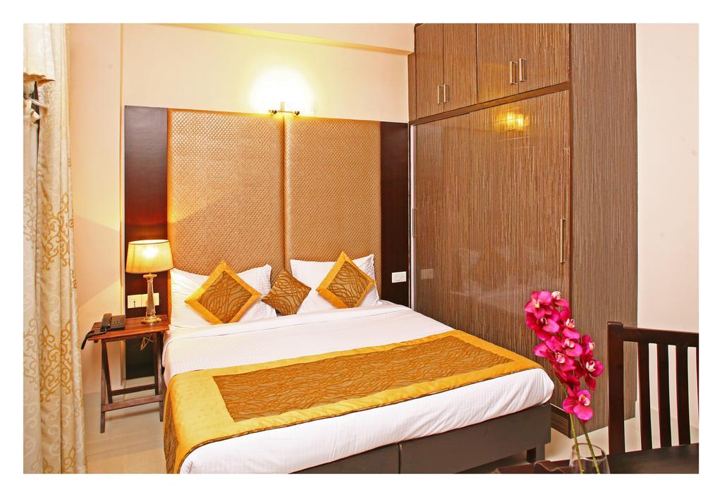 Evergreen 2Bhk Service Apartment Vasant Kunj Fortis Ilbs Új-Delhi Kültér fotó